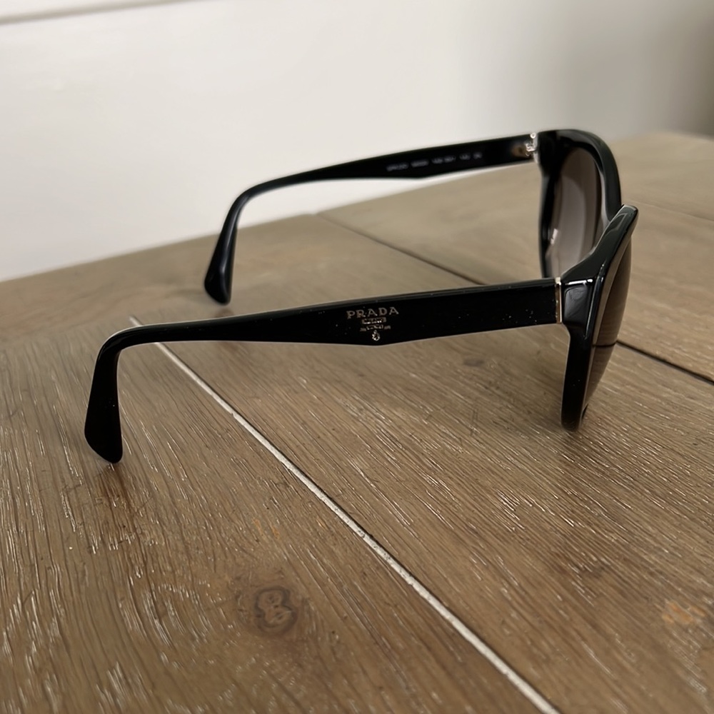 Authentic Prada SPR 230 black silver signature cat eye sunglasses W/box 56/20 - Picture 6 of 17